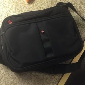 Victorinox travel companion black