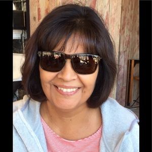 Meet your Posher, Becky