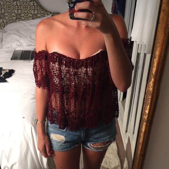 Stone Cold Fox- holy tube in red lace - Picture 3 of 4