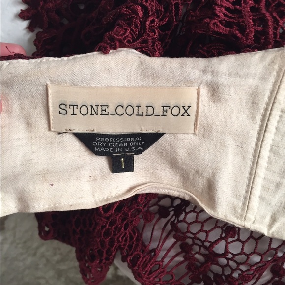 Stone Cold Fox- holy tube in red lace - Picture 4 of 4