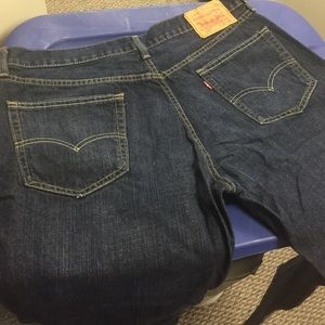 Levis 559