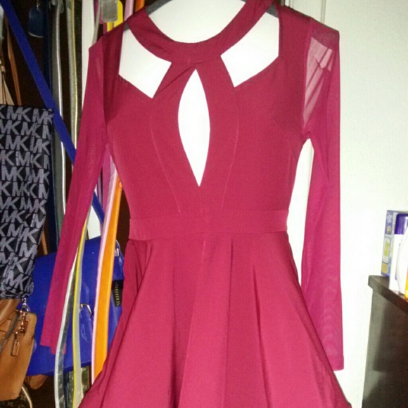 dress - Picture 3 of 4