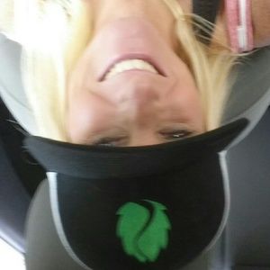 Meet your Posher, Sabine