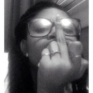 Meet your Posher, Alicia