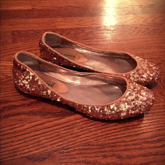 Steve Madden sequin flats!