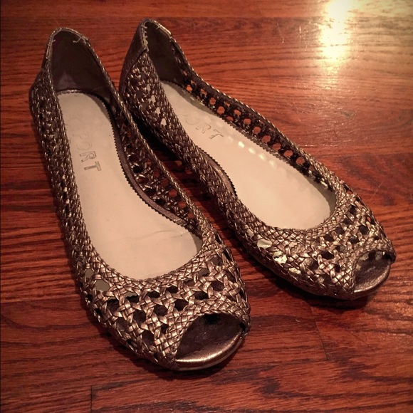 Flats only worn once!