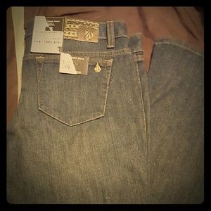 *FINAL MARKDOWN* Volcom skinny flare jeans