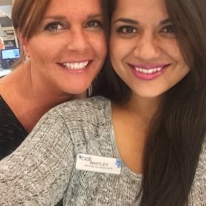 Meet your Posher, Laura