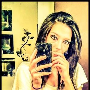 Meet your Posher, Nikki