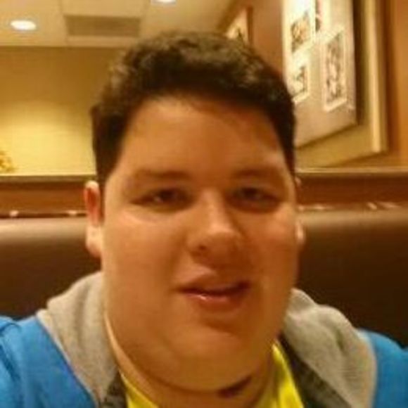 Meet your Posher, Adan