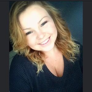 Meet your Posher, Devyn