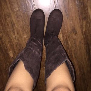 Brown boots