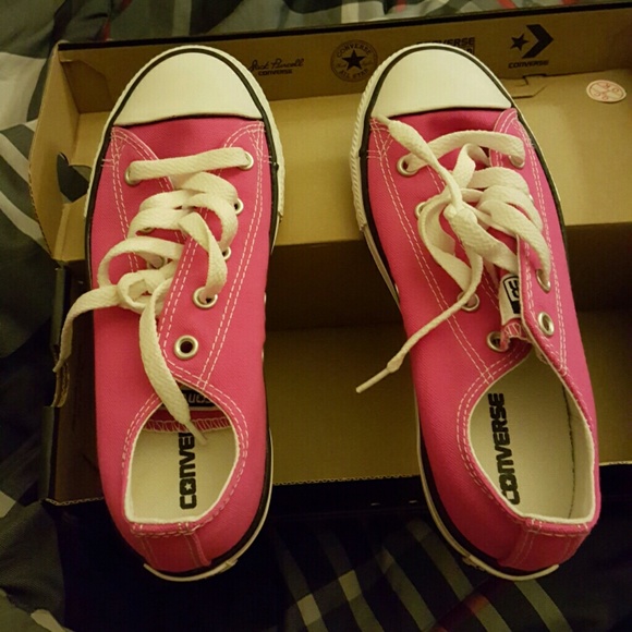 Pink converse - Picture 2 of 4