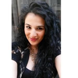 Meet your Posher, Iris