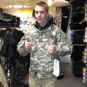 Meet your Posher, Evan