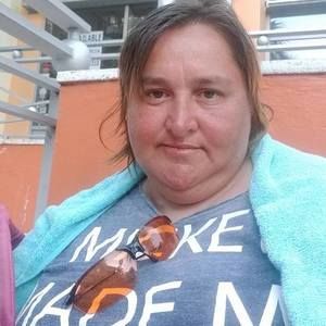 Meet your Posher, Nadia