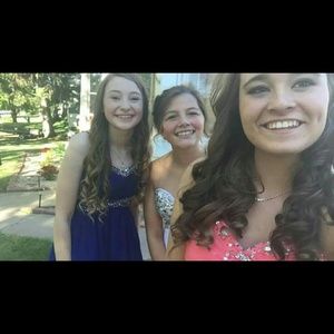 Meet your Posher, Carli