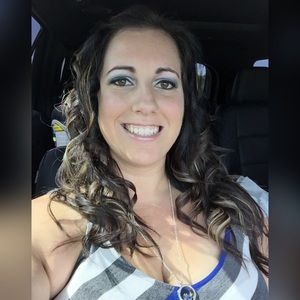 Meet your Posher, Gina