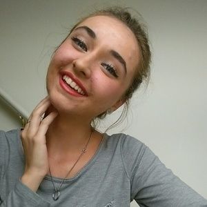 Meet your Posher, Alesha