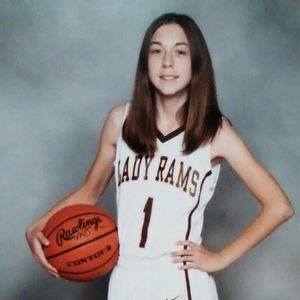 Meet your Posher, Hallie