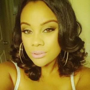 Meet your Posher, Crystal