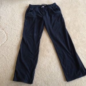 Under Armour fleece pants (black)