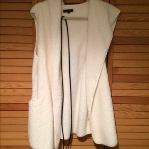 Cute cream fur vest with black belt