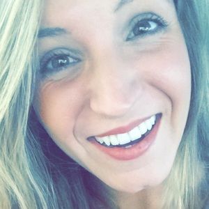 Meet your Posher, Stacie