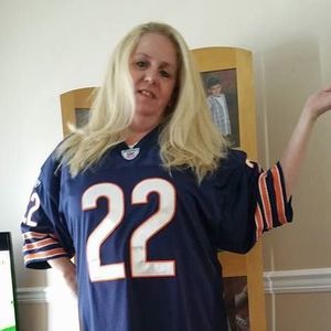 Meet your Posher, Lora