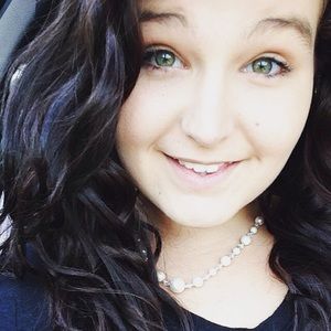 Meet your Posher, Brittney