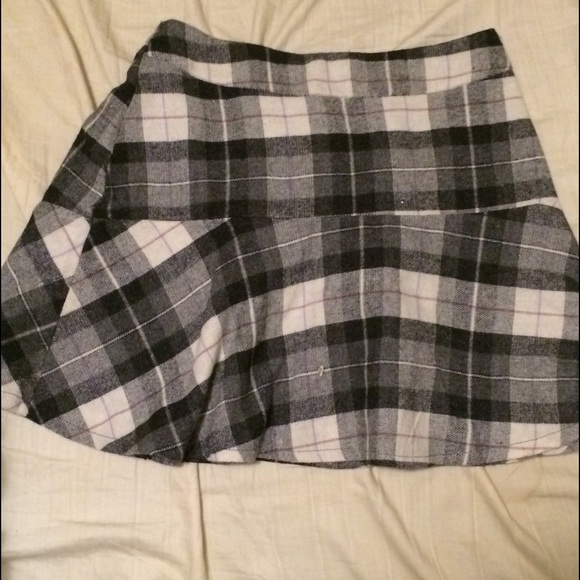 American Eagle plaid skater mini skirt