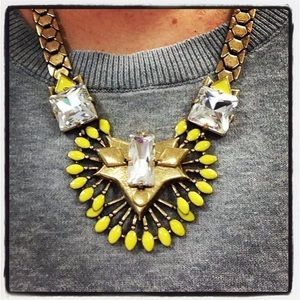 Stella & Dot Norah pendant- Price firm