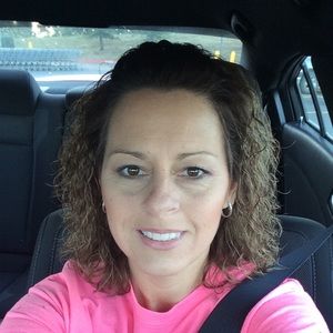 Meet your Posher, Valerie