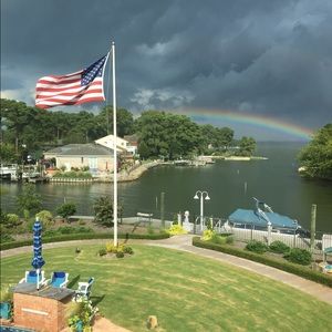 Meet your Posher, Priscilla