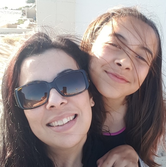 Meet your Posher, Rocio - Picture 2 of 2