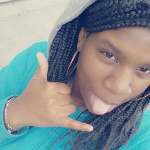 Meet your Posher, Alexus