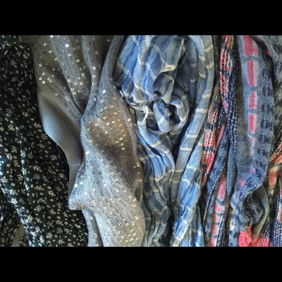 Bundle of 4 Scarves