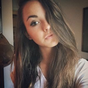 Meet your Posher, Nicole