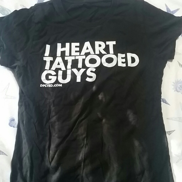 Black t shirt