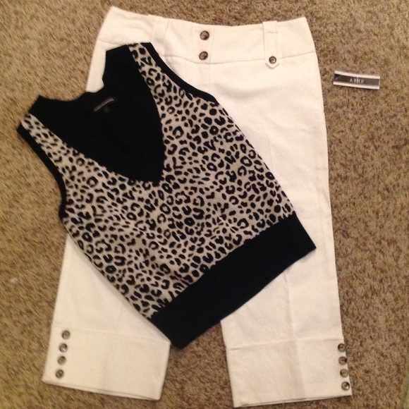 NWT A Byer dress capris