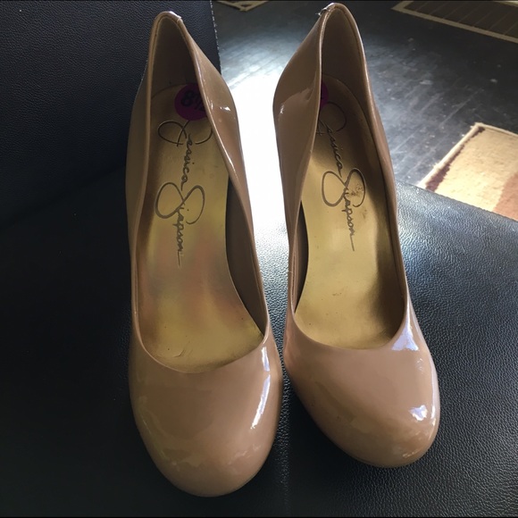 Jessica simpson heel
