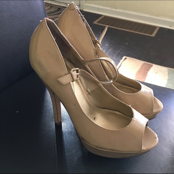 Guess heel - Picture 2 of 2