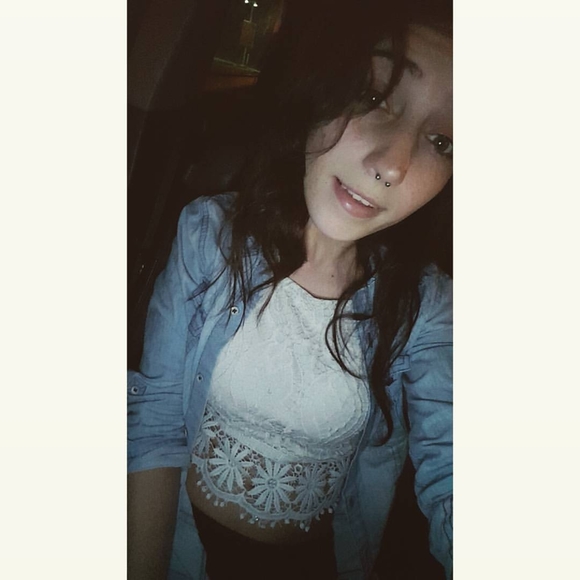 Meet your Posher, Jenna - Picture 1 of 1