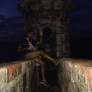 Meet your Posher, Jewel