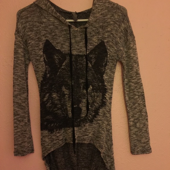 Jessie & j wolf high/low sweater
