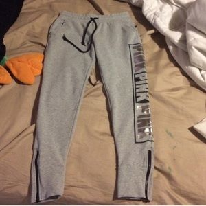 BRAND NEW VS PINK JOGGERS 😍 SIZE SMALL