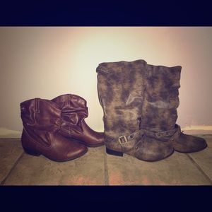 Shoes boots size 10 both like new
