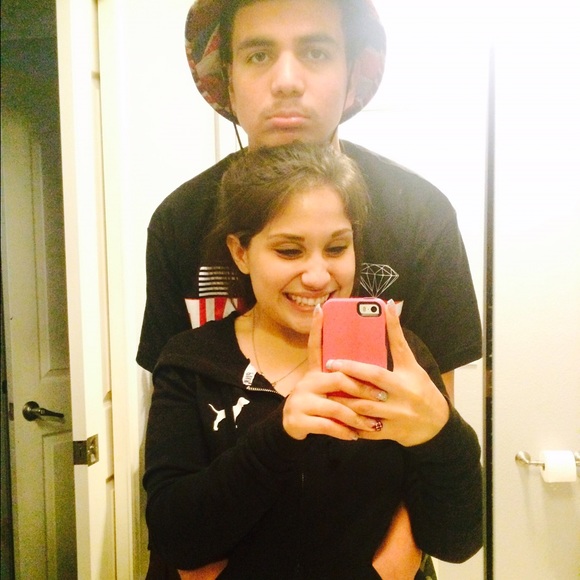 Meet your Posher, Madi - Picture 1 of 1