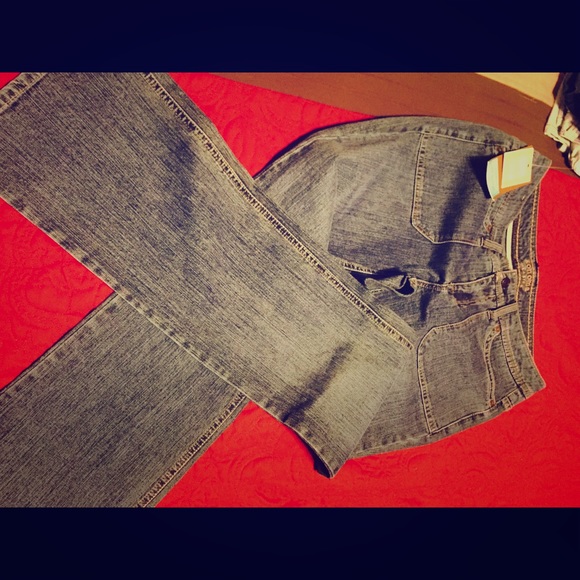 Jean pants