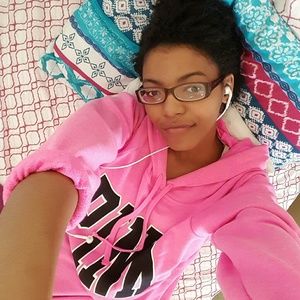 Meet your Posher, Breana